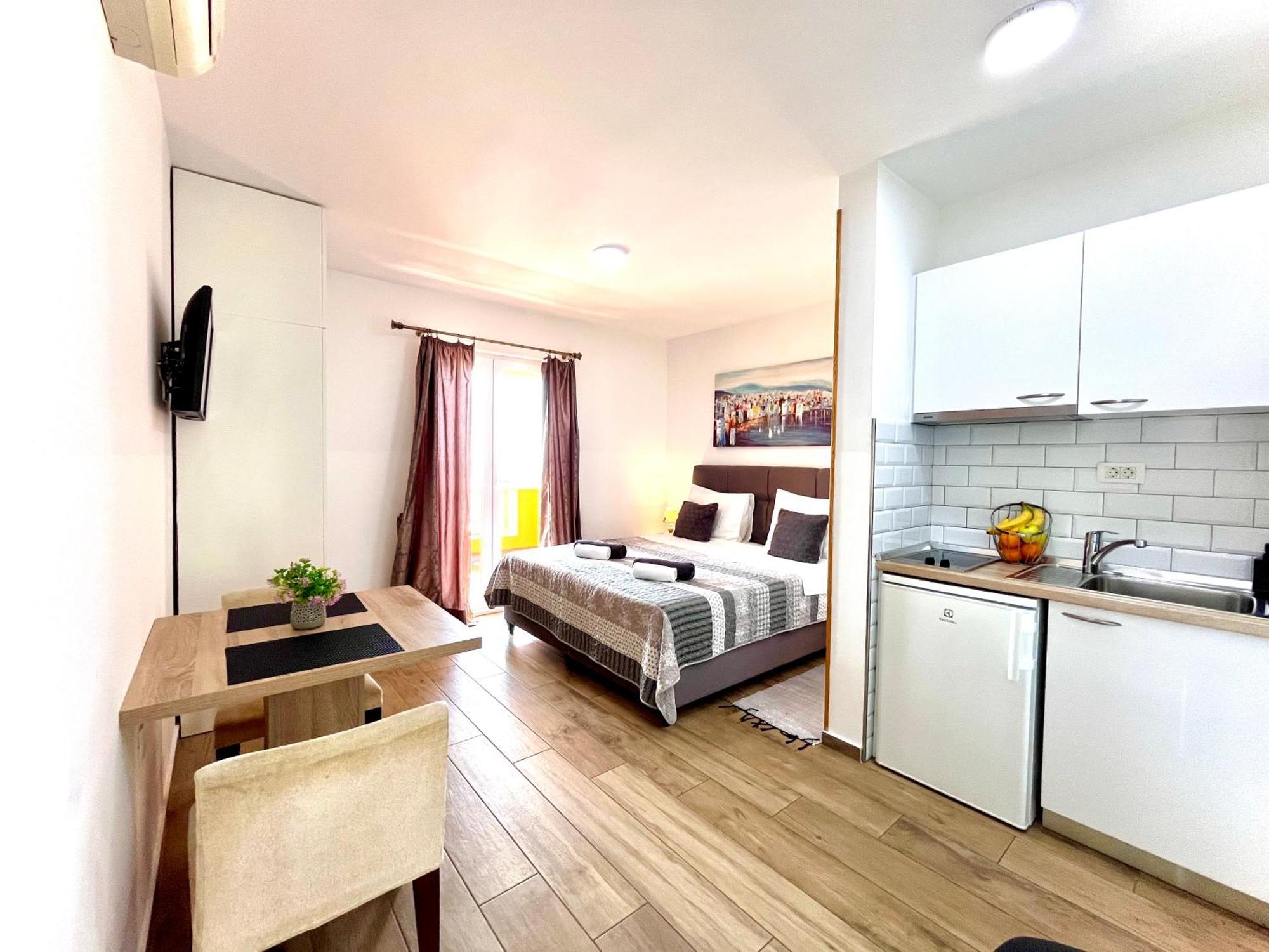 מליני Apartments Sunset חדר תמונה