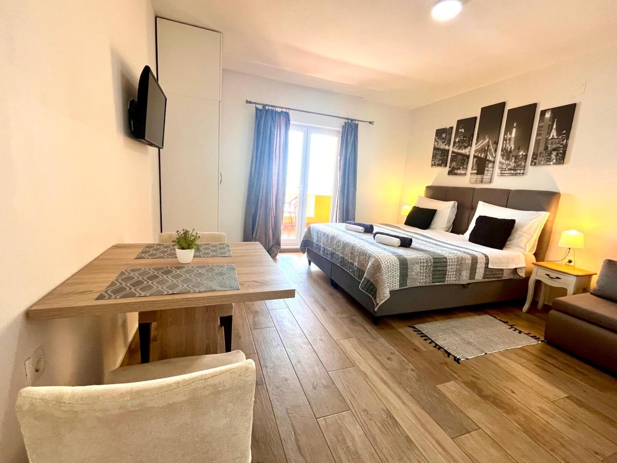 מליני Apartments Sunset חדר תמונה