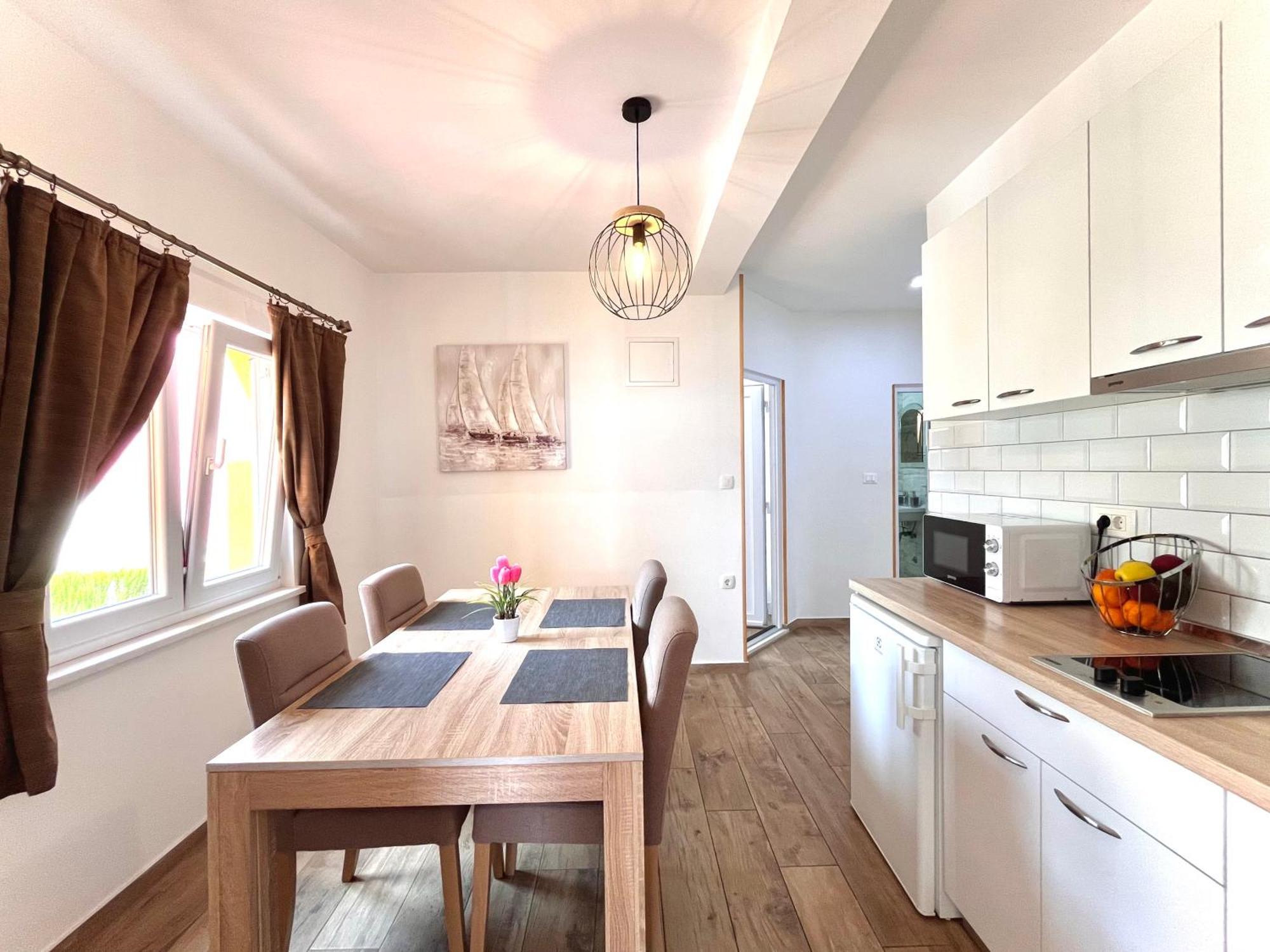 מליני Apartments Sunset חדר תמונה
